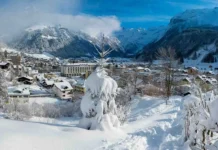 The Ultimate Leavenworth WA Winter Itinerary: 3 Days of Magic (2026 Guide) Snowy Bavarian village in Leavenworth WA winter itinerary Washington during winter.