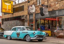 Bisbee AZ History: The Epic Tale of a Vibrant Copper Town That Never Gave Up Historic view of Bisbee Arizona showcasing its mining heritage and artistic revival, highlighting key moments in Bisbee AZ history.