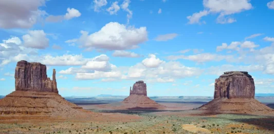 Hidden Gems in Southern Arizona: 12 Places Most Visitors Never Find Hidden gems Southern Arizona featuring scenic desert landscapes and charming off-the-beaten-path destinations