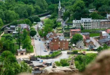 Best Small Towns in Virginia: 14 Shenandoah and Blue Ridge Gems Best small towns in Virginia featuring Staunton, Lexington, Luray, Orange, and Chincoteague