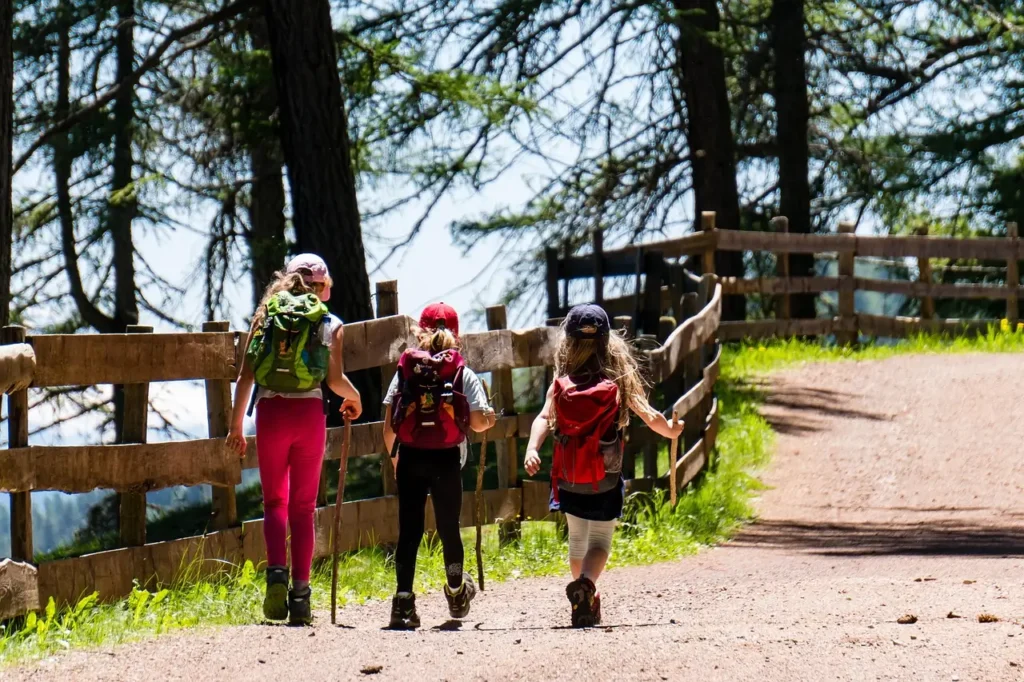 Hiking in Methow Valley near Winthrop WA with scenic mountain trails, alpine meadows, and panoramic North Cascades views.