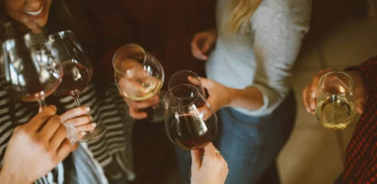 Sonoita AZ Wine Country: The Complete Guide to Arizona’s Best Wineries Sonoita AZ wineries surrounded by rolling vineyards in Arizona's premier wine country.