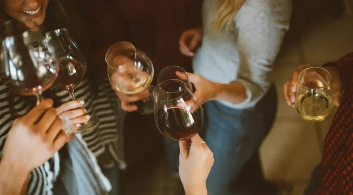 Sonoita AZ Wine Country: The Complete Guide to Arizona’s Best Wineries Sonoita AZ wineries surrounded by rolling vineyards in Arizona's premier wine country.
