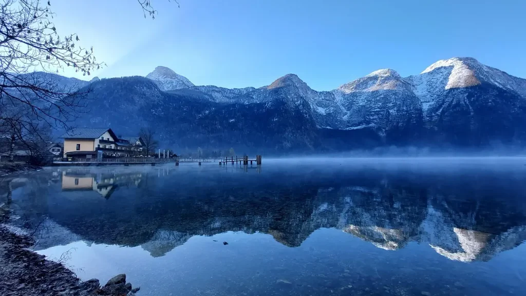 Hiking near Leavenworth WA at Snow Lakes with alpine mountains and scenic lake views